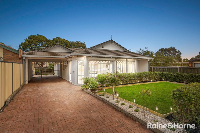 Photo - 19 Thistle Court, Delahey VIC 3037 - Image 1