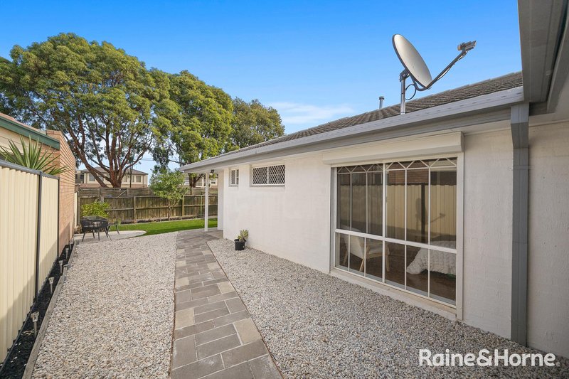 Photo - 19 Thistle Court, Delahey VIC 3037 - Image 16