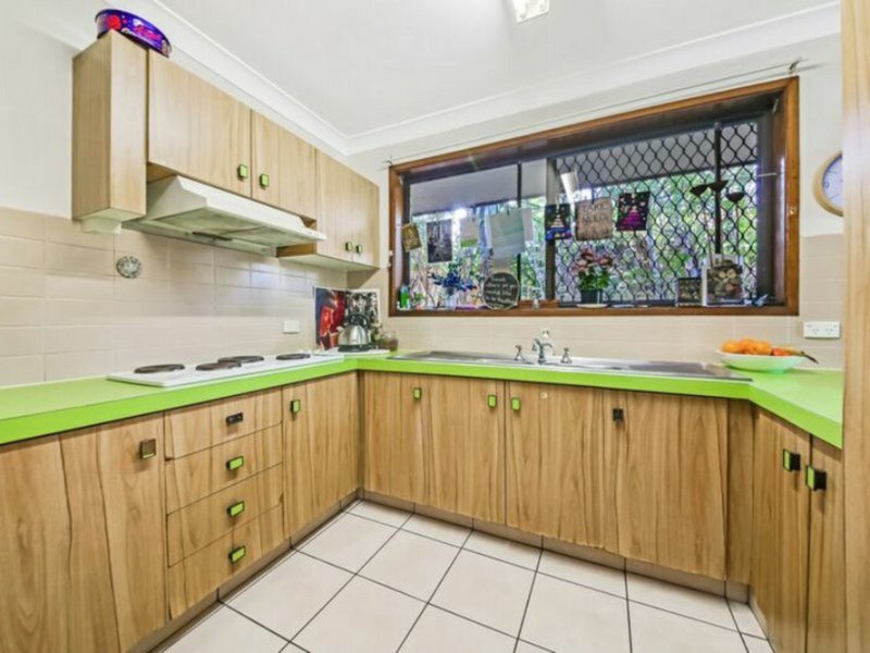 Photo - 19 Thomas Drive, Chevron Island QLD 4217 - Image 14