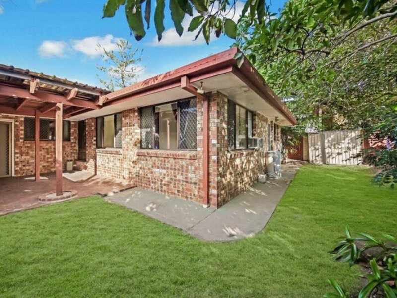 Photo - 19 Thomas Drive, Chevron Island QLD 4217 - Image 18