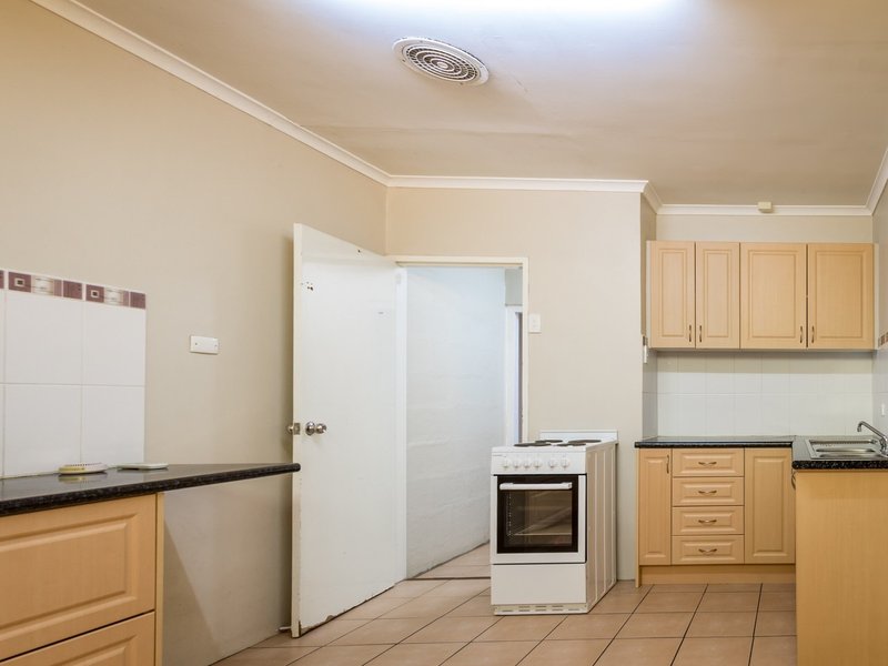 Photo - 19 Thorpe Street, Mount Isa QLD 4825 - Image 2