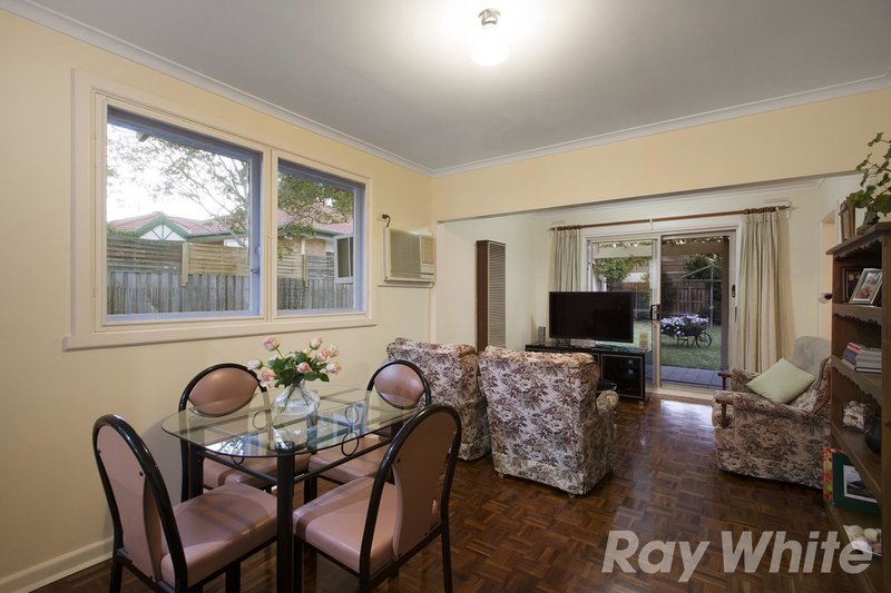 Photo - 19 Tilley Street, Cheltenham VIC 3192 - Image 5