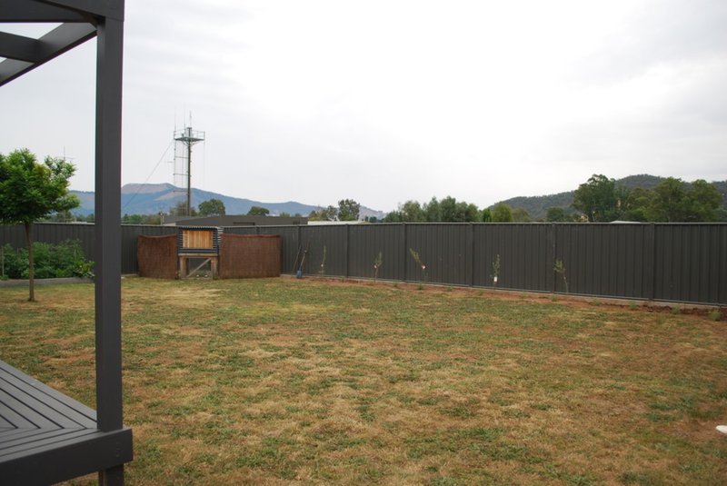 Photo - 19 Toner Avenue, Myrtleford VIC 3737 - Image 15