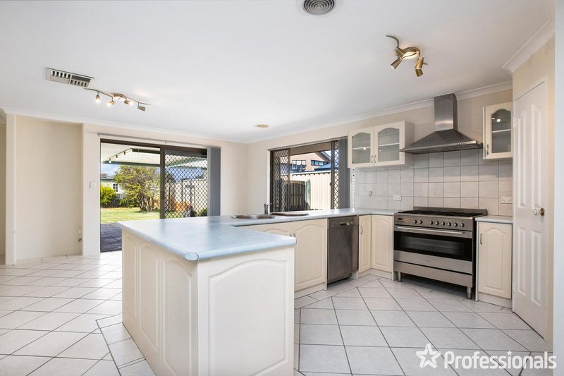 Photo - 19 Torcross Street, Warnbro WA 6169 - Image 16