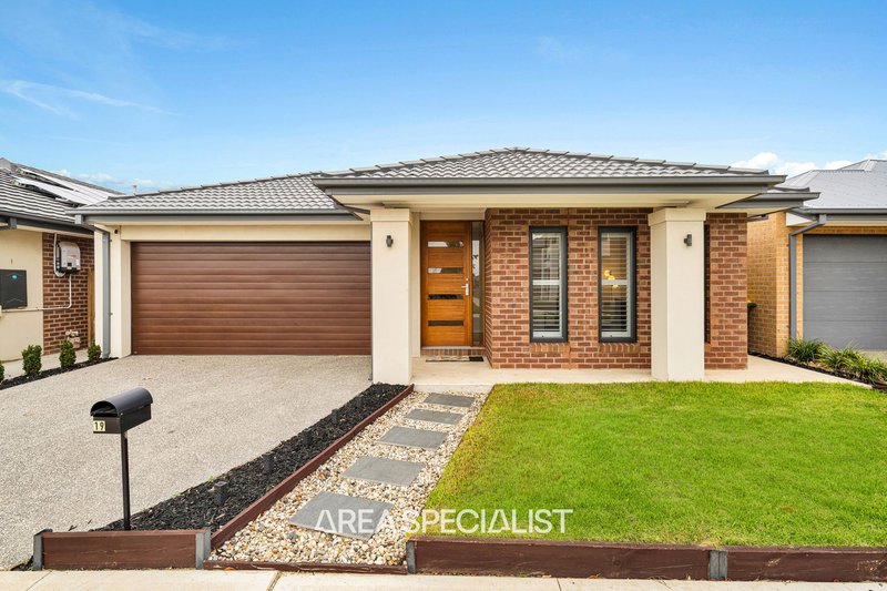 Photo - 19 Totterdown Way, Werribee VIC 3030 - Image 2