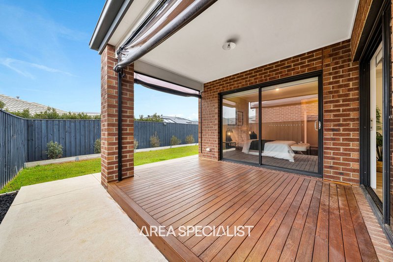 Photo - 19 Totterdown Way, Werribee VIC 3030 - Image 16