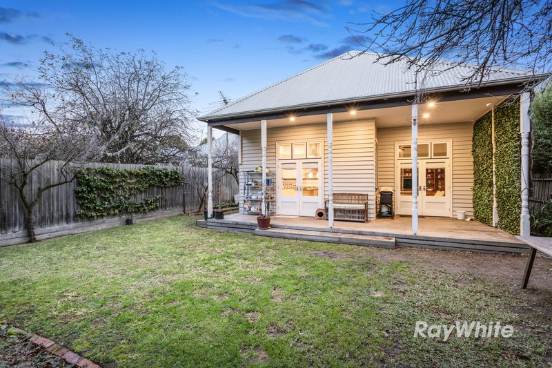 Photo - 19 Tranmere Avenue, Carnegie VIC 3163 - Image 9