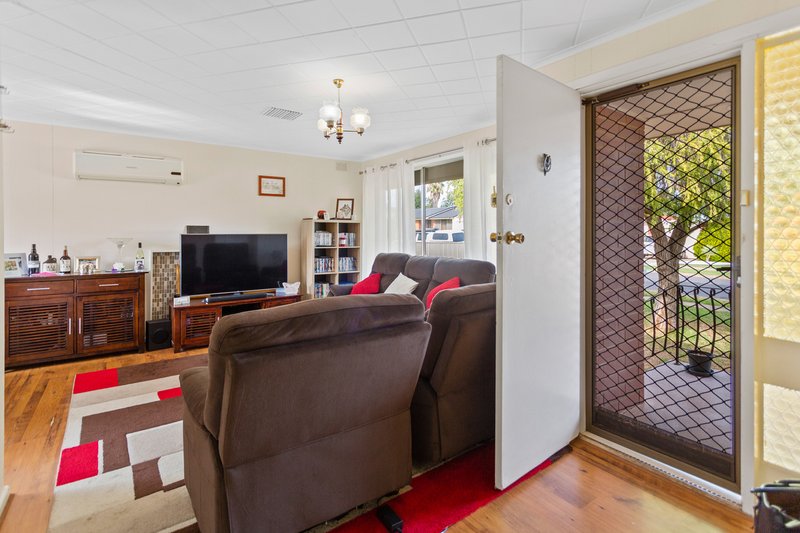 Photo - 19 Turnworth Street, Elizabeth Downs SA 5113 - Image 6