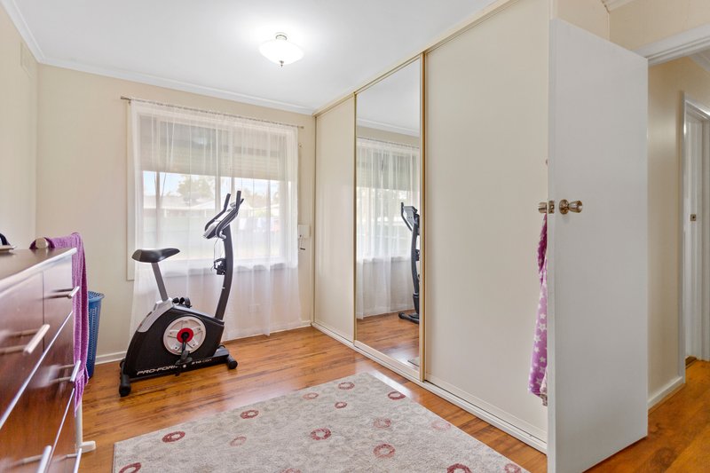 Photo - 19 Turnworth Street, Elizabeth Downs SA 5113 - Image 11