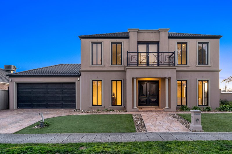 19 Tuscorora Green, Craigieburn VIC 3064