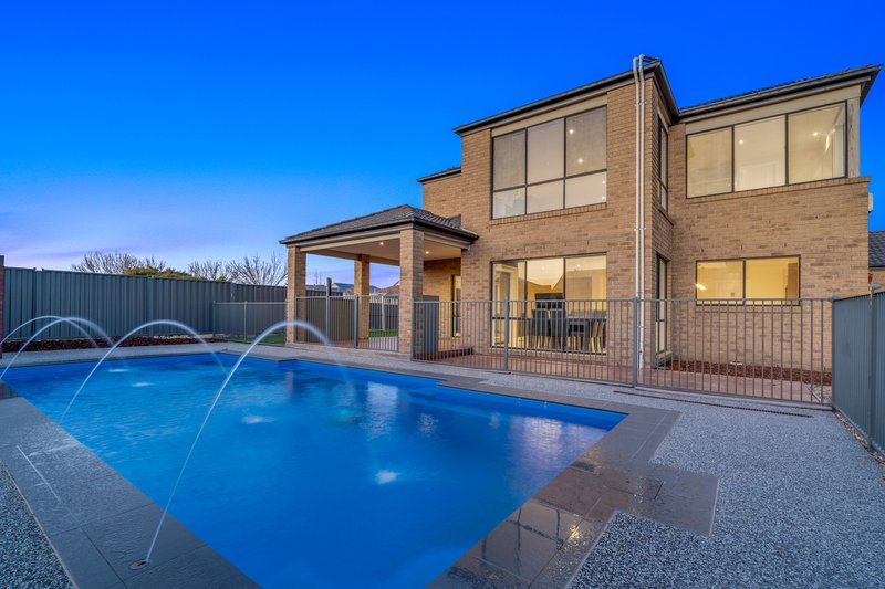 Photo - 19 Tuscorora Green, Craigieburn VIC 3064 - Image 29