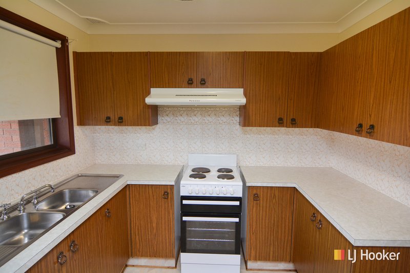 Photo - 19 Tweed Road, Lithgow NSW 2790 - Image 2