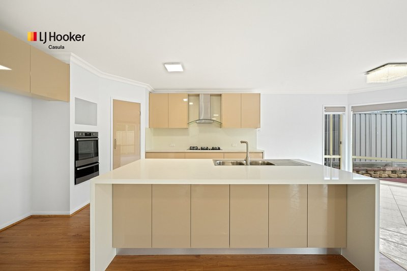 Photo - 19 Ulladulla Street, Prestons NSW 2170 - Image 5