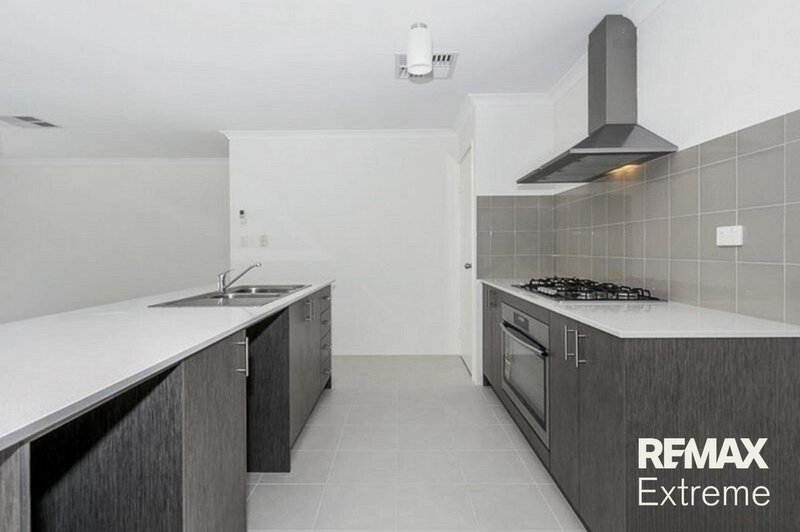 Photo - 19 Uppingham Way, Butler WA 6036 - Image 2