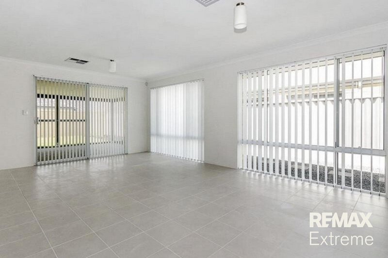 Photo - 19 Uppingham Way, Butler WA 6036 - Image 5