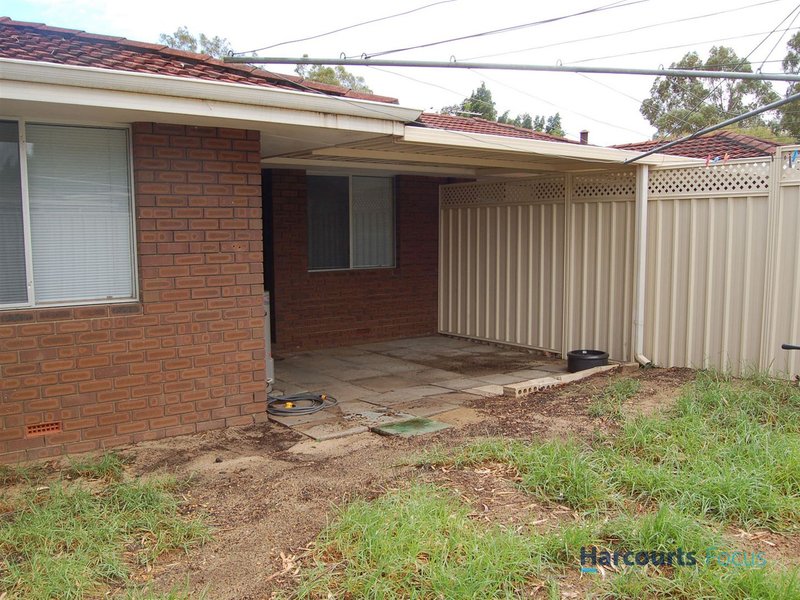 Photo - 19 Urana Road, Armadale WA 6112 - Image 8