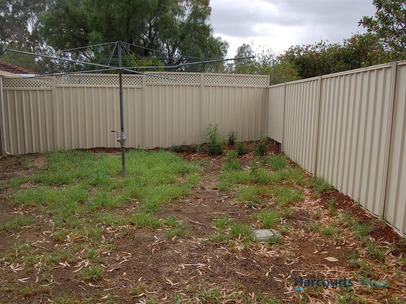 Photo - 19 Urana Road, Armadale WA 6112 - Image 10