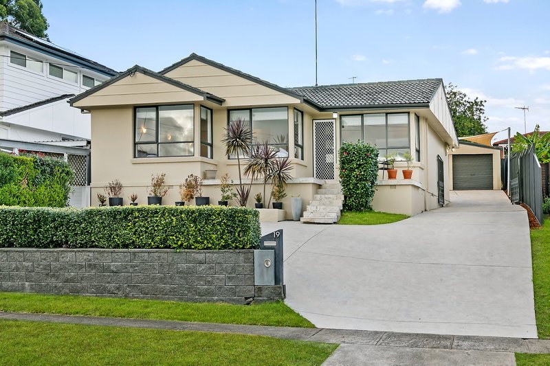 Photo - 19 Ursula Street, Winston Hills NSW 2153 - Image 14