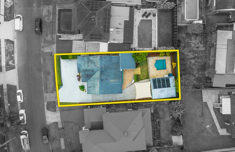 Photo - 19 Ursula Street, Winston Hills NSW 2153 - Image 16