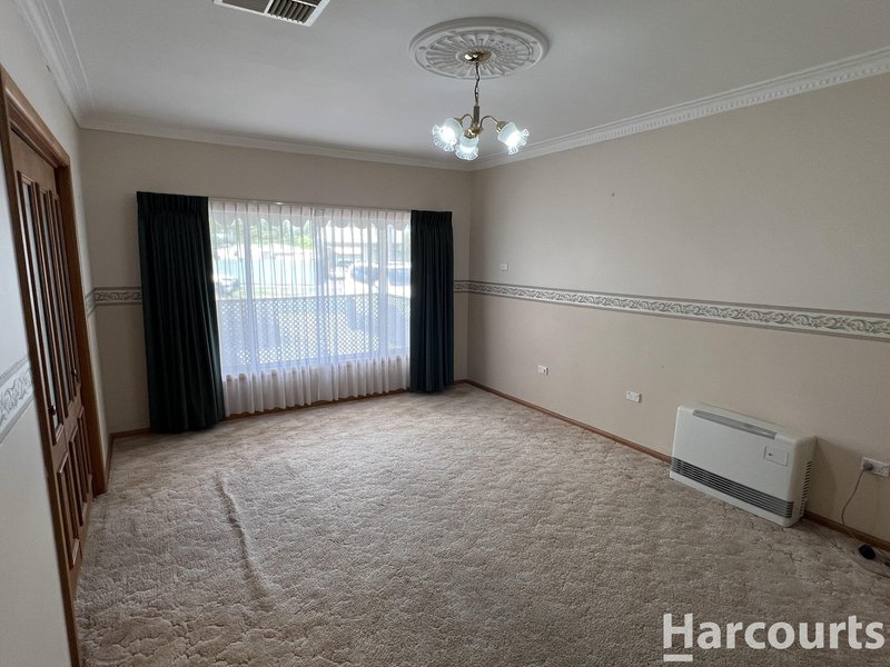 Photo - 19 Valentine Avenue, Horsham VIC 3400 - Image 2