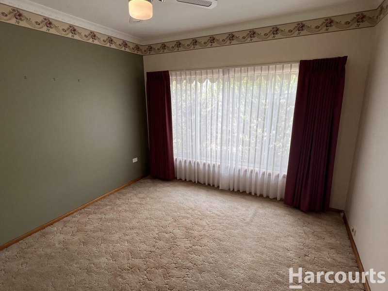 Photo - 19 Valentine Avenue, Horsham VIC 3400 - Image 6