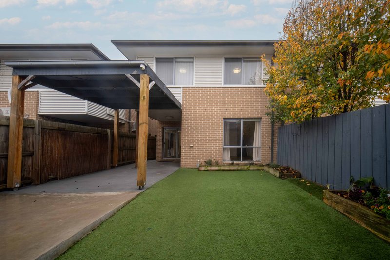 Photo - 19 Valley Park Boulevard, Westmeadows VIC 3049 - Image 12
