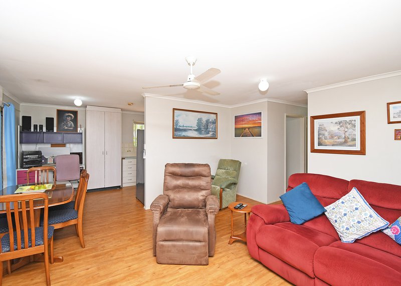 Photo - 19 Vanda Street, Urangan QLD 4655 - Image 6