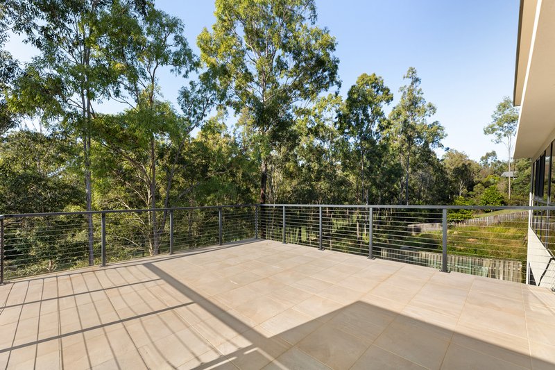 Photo - 19 Verbena Crescent, Brookwater QLD 4300 - Image 7