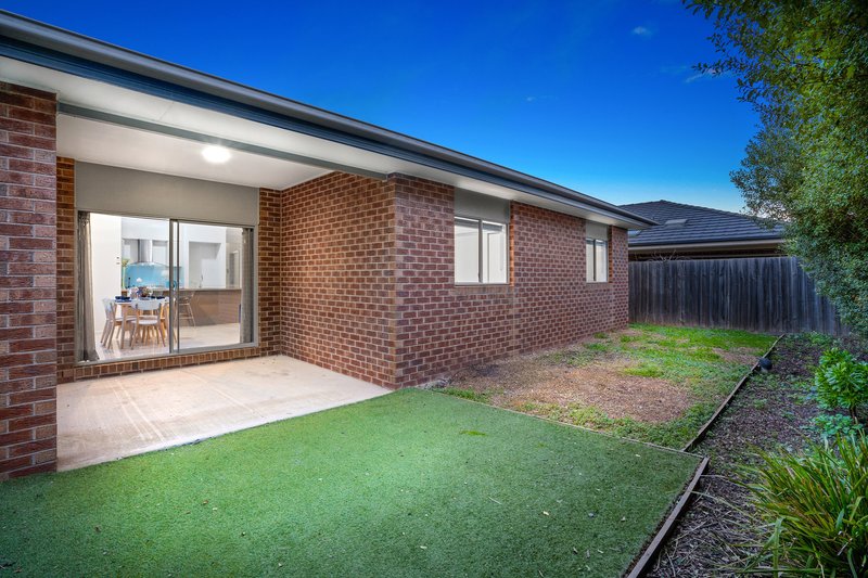 Photo - 19 Verde Parade, Epping VIC 3076 - Image 15