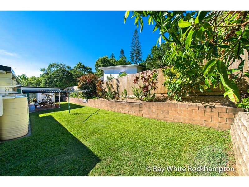 Photo - 19 Vernon Street, Emu Park QLD 4710 - Image 22