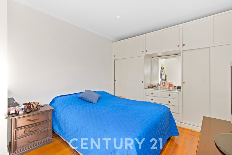 Photo - 19 View Street, Clayton VIC 3168 - Image 6