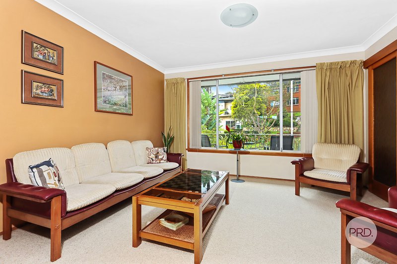 Photo - 19 View Street, Peakhurst Heights NSW 2210 - Image 5