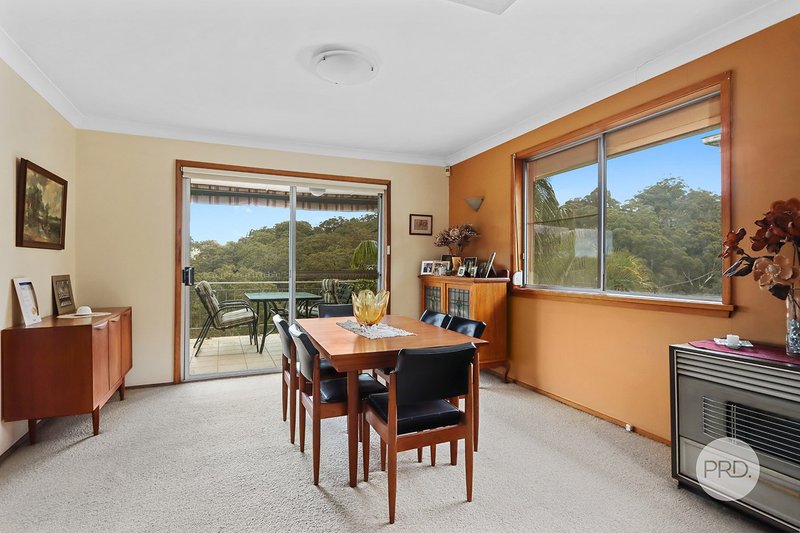 Photo - 19 View Street, Peakhurst Heights NSW 2210 - Image 6