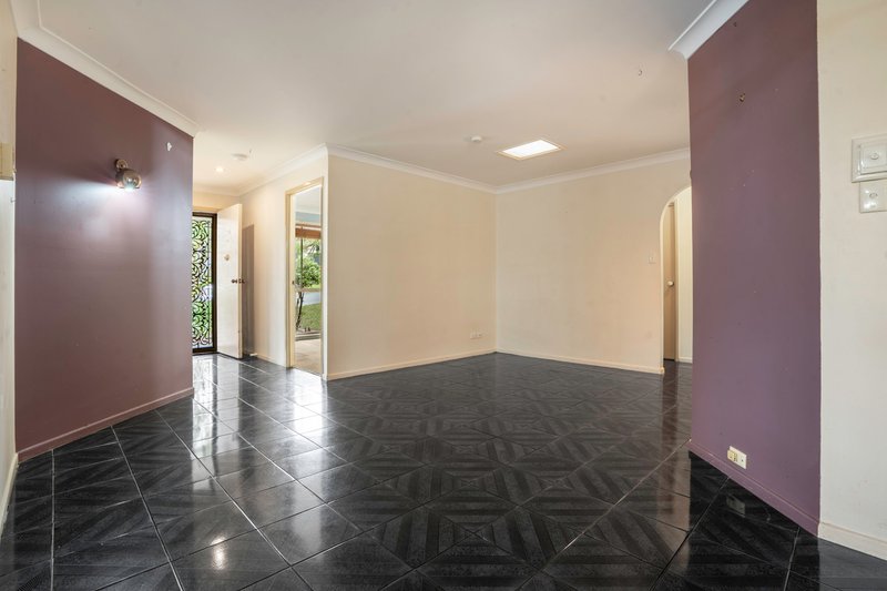 Photo - 19 Viewbank Court, Beenleigh QLD 4207 - Image 4