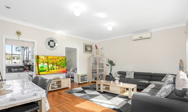 Photo - 19 Vincent Street, Mount Druitt NSW 2770 - Image 2