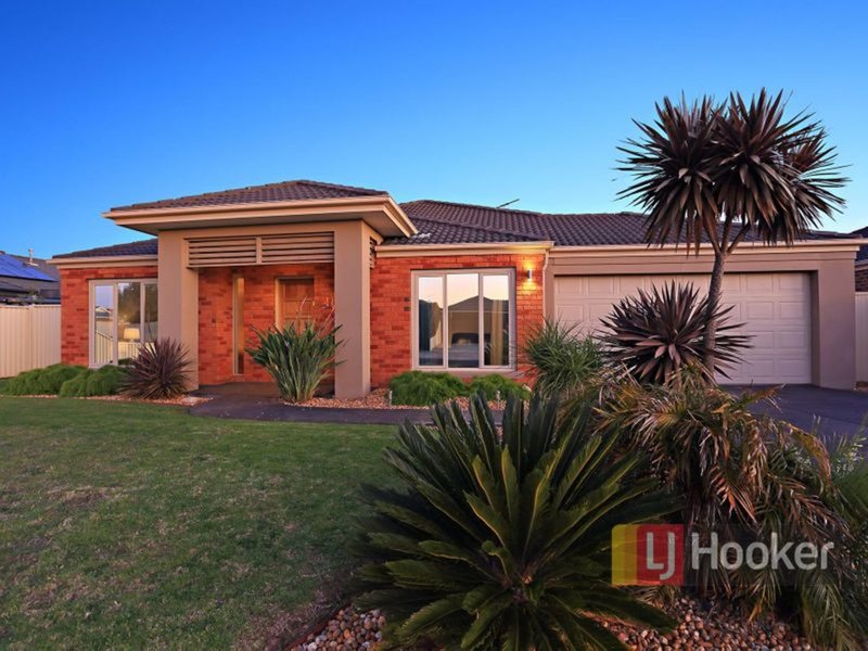 Photo - 19 Viola Avenue, Pakenham VIC 3810 - Image 18