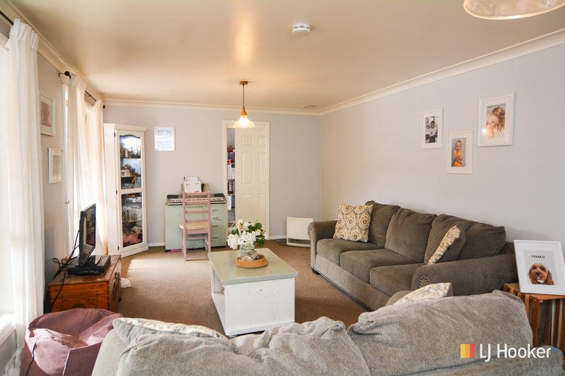 Photo - 19 Walker Drive, Wallerawang NSW 2845 - Image 5