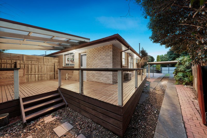 Photo - 19 Warbla Street, Dandenong North VIC 3175 - Image 13