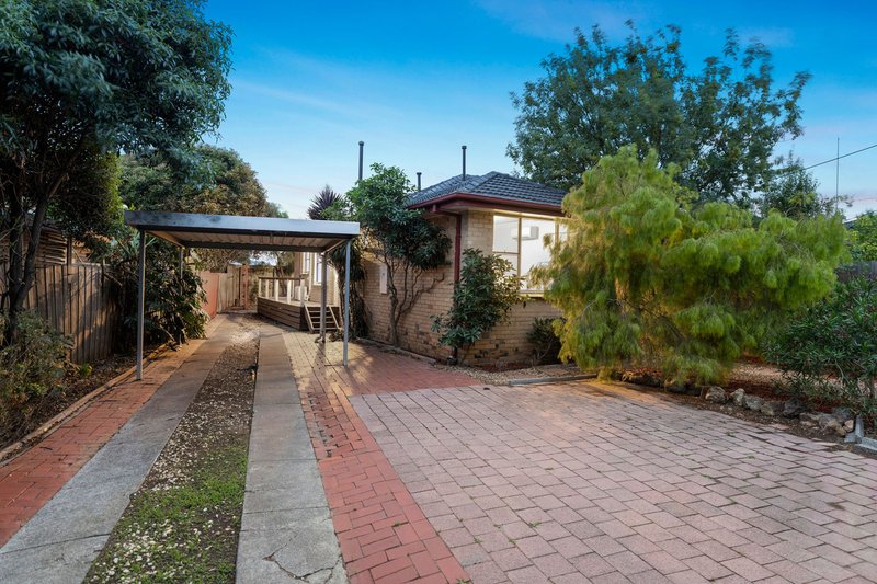 Photo - 19 Warbla Street, Dandenong North VIC 3175 - Image 14