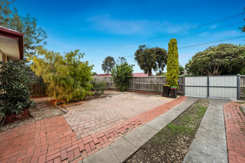 Photo - 19 Warbla Street, Dandenong North VIC 3175 - Image 16