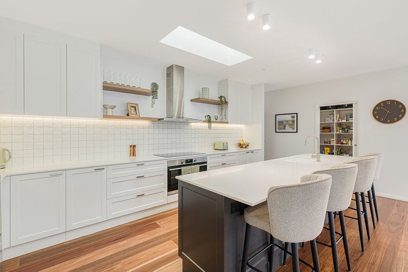 Photo - 19 Warbler Circuit, Bega NSW 2550 - Image 7