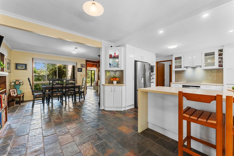 Photo - 19 Warren Crescent, Deception Bay QLD 4508 - Image 5