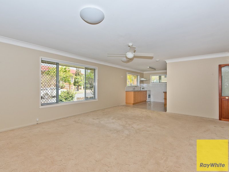 Photo - 19 Waruda Street, Bracken Ridge QLD 4017 - Image 2