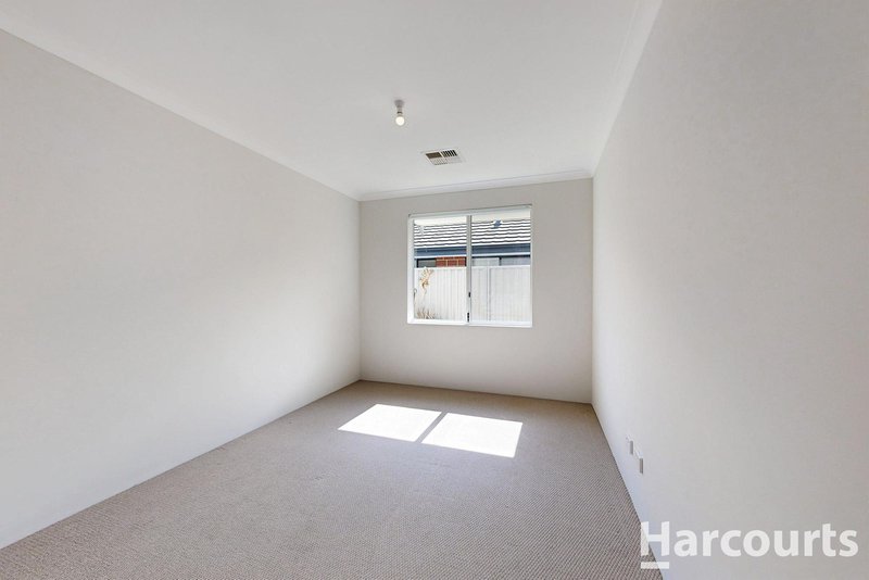 Photo - 19 Waterhouse Street, Brabham WA 6055 - Image 12