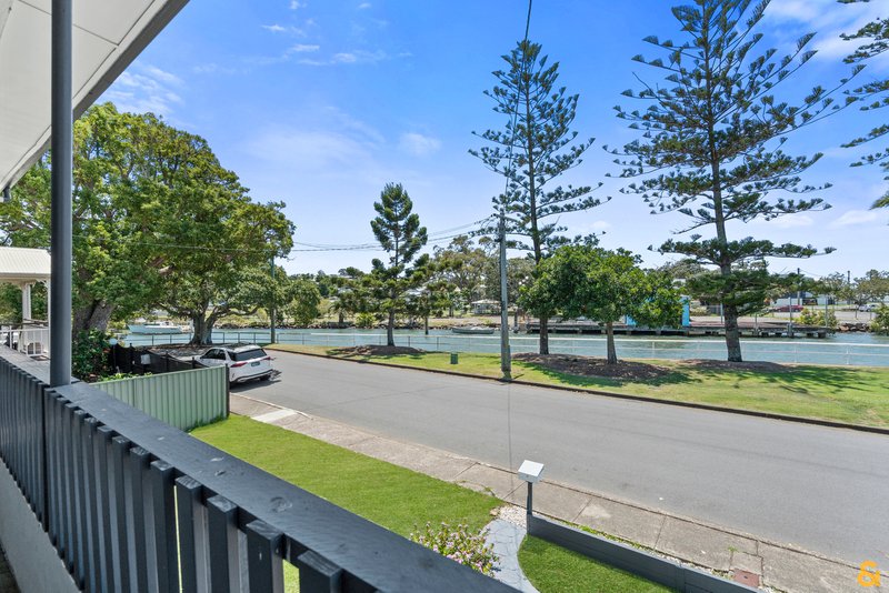 Photo - 19 Waterloo Esplanade, Wynnum QLD 4178 - Image 6