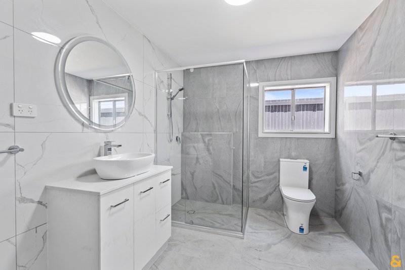 Photo - 19 Waterloo Esplanade, Wynnum QLD 4178 - Image 13