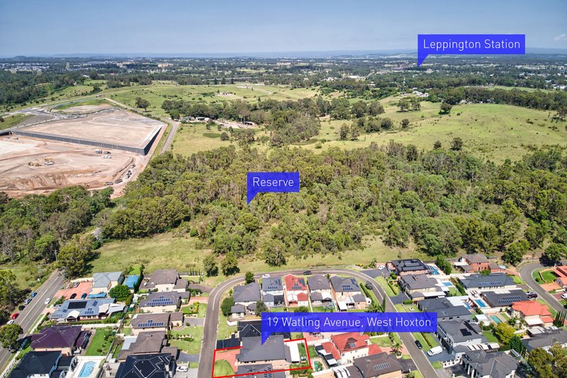 Photo - 19 Watling Avenue, West Hoxton NSW 2171 - Image 16