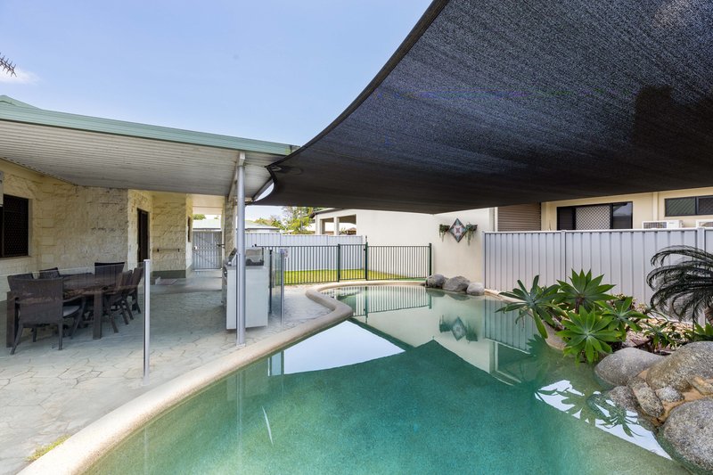 Photo - 19 Watson Close, Mossman QLD 4873 - Image 2