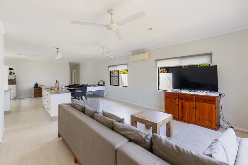 Photo - 19 Watson Close, Mossman QLD 4873 - Image 8