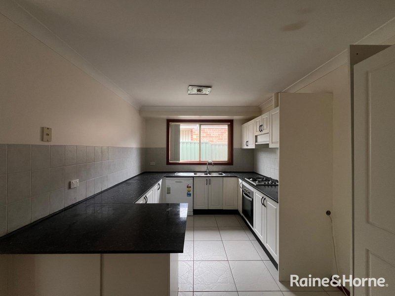 Photo - 19 Webb Place, Minto NSW 2566 - Image 3